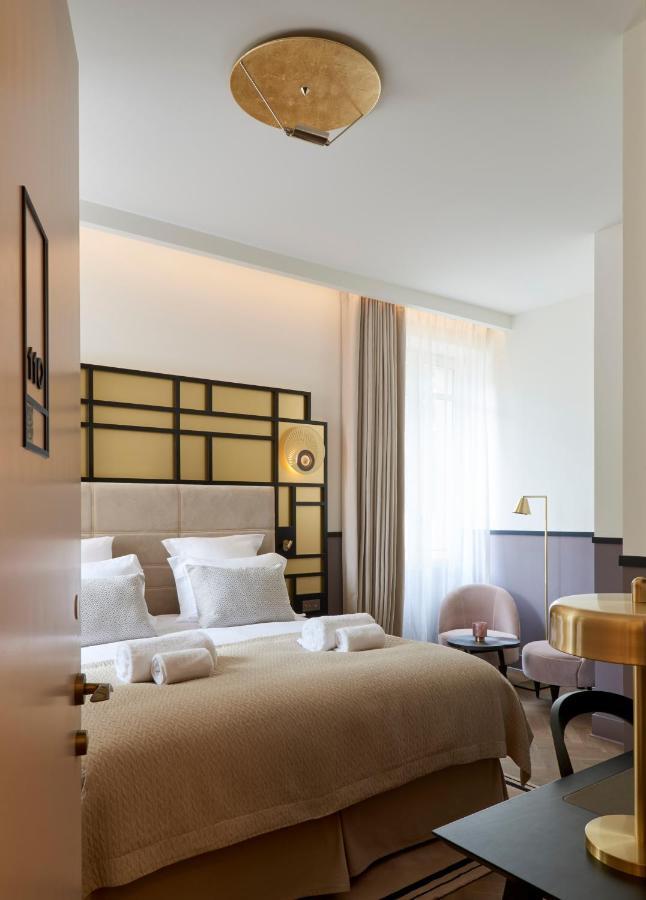 Hotel Les Roches Blanches กาซีส์ ภายนอก รูปภาพ